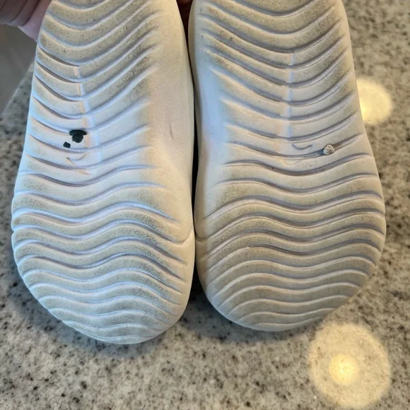 Baby/toddler Nike Shoes Size 4 - Picture 4 of 7